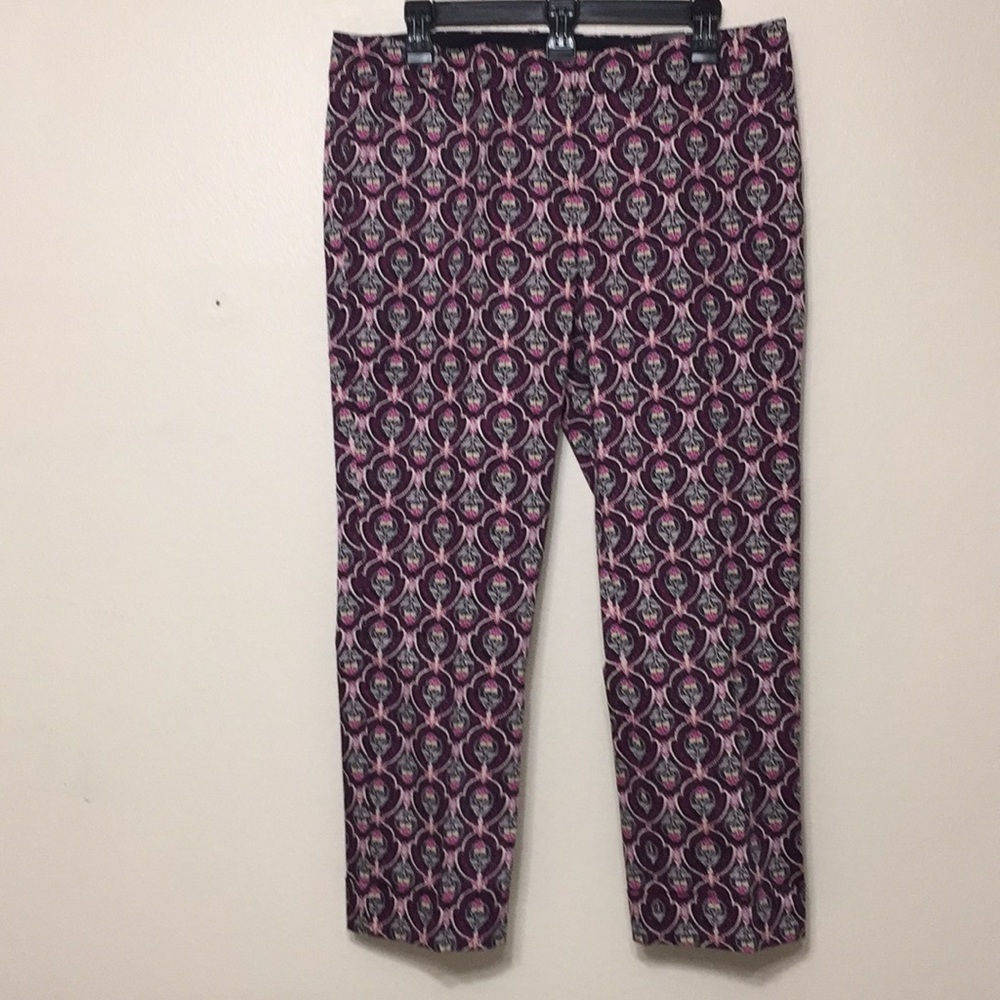 Multi colored tile print capris